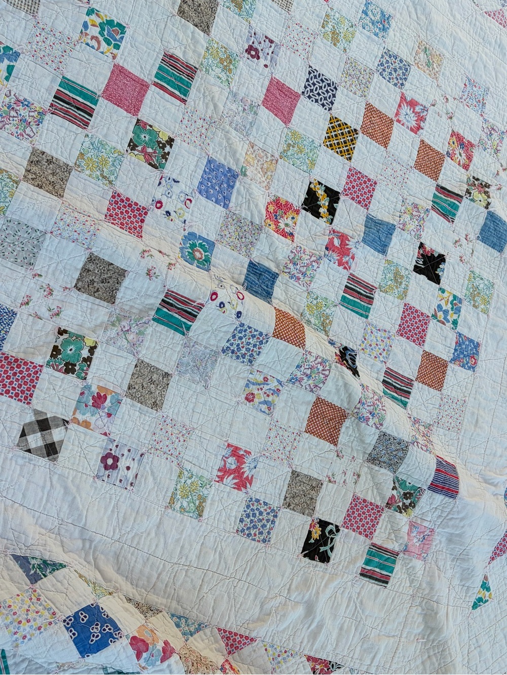 Vintage 1920-1940s checkerboard Irish quilt patchwork diamond feed sack blanket - Picture 10 of 11